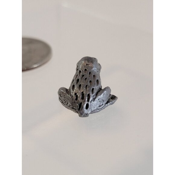 Vtg Michael Ricker? Bartlett Pewter Frog Miniature Figure Small 0.5" Size - Picture 3 of 7